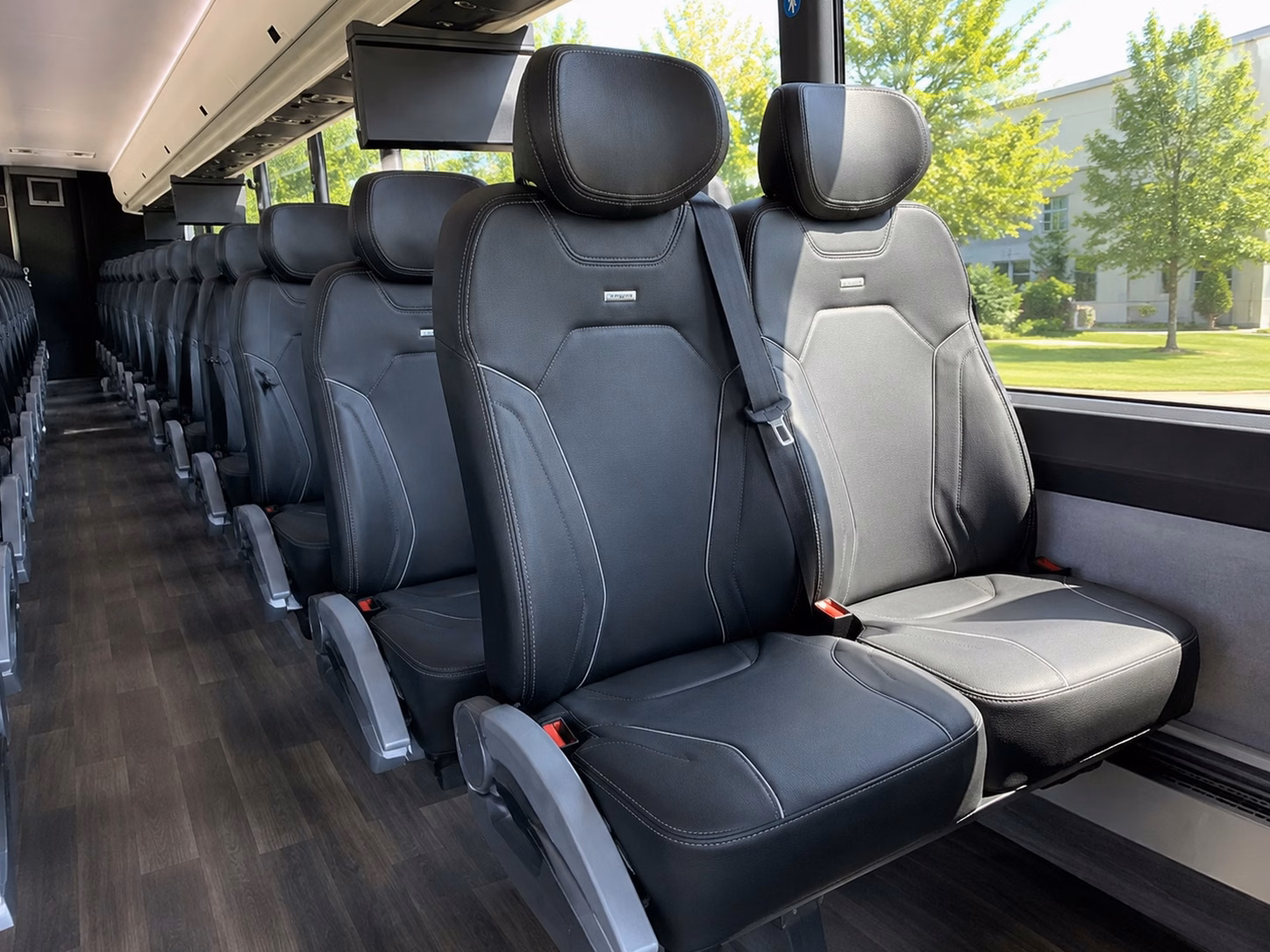 charter bus rentals for cu boulder campus visits recruitment events and academic travel