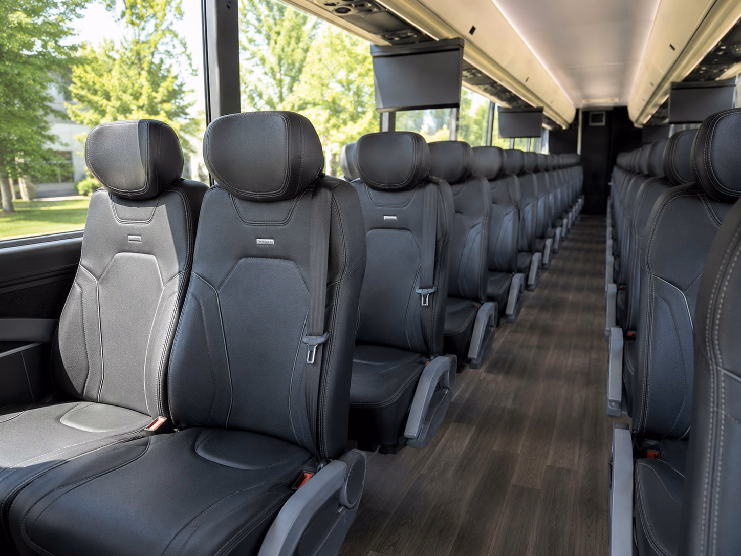 shuttle guests between boulder hotels and mountain wedding venues without the headache